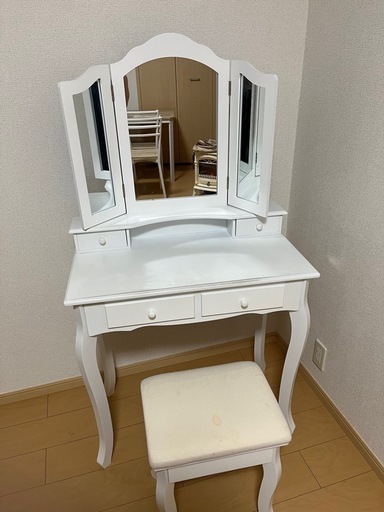 ドレッサー