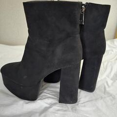 ZARA  ブーツの画像