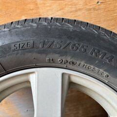 アルミ+タイヤ4本セット　175/65R14の画像
