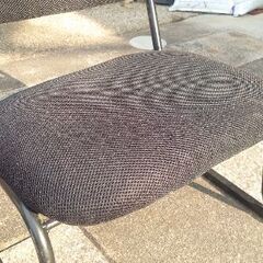 ●お座敷で使える低めのチェア。■商品説明 ●商品サイズ:(約)幅440×奥行き460×高さ600mm。●座面高さ330mm。●カラー:ブラック。の画像