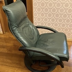 リクライニングチェア & オットマンの画像