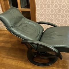 リクライニングチェア & オットマンの画像
