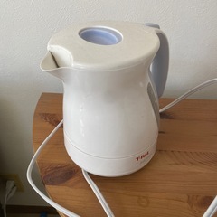 電気ケトル、ポットの画像