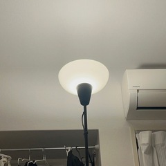 IKEA 　スタンドライト