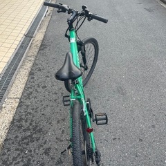 700C ホイールを搭載したルイ・ガルノーのレーシングバイク サ...
