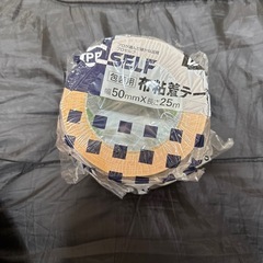 ガムテープ