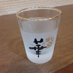 レトロな金縁おちょこ4個の画像