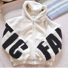 THICC
ファーブルゾン