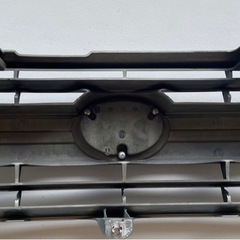 ハイラックスサーフ　グリルの画像