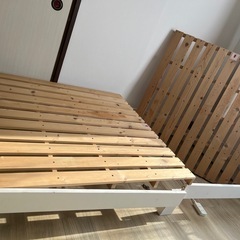 シングルベッドフレーム木製　白　すのこの画像