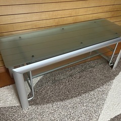 ガラスTV台の画像