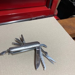 未使用アウトドアー用マルチツールの画像