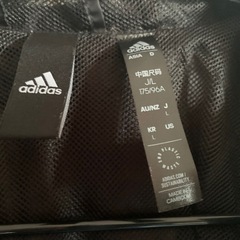 adidas ジャンパーの画像