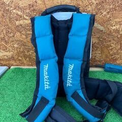 607 充電式背負いクリーナ makita マキタ VC261D 36V 本体・付属品有 中古品の画像