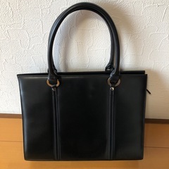 就活スーツ　　　レディース5点セットの画像