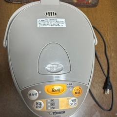 電気ポットの画像