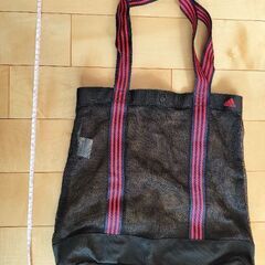 アディダス　トートバッグ
