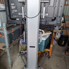モニターとテレビ台　　の画像