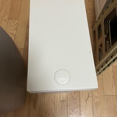 蓋付きゴミ箱の画像