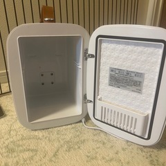 ポータブル冷蔵庫の画像
