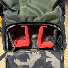 Manfrotto カメラリュック Streetコレクション 12L 15インチPC収納可 三脚取り付け可 撥水素材 カーキ MB MS-BP-IGRの画像