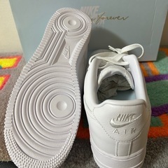 新品NIKEスニーカーの画像