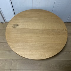 可愛い丸机の画像