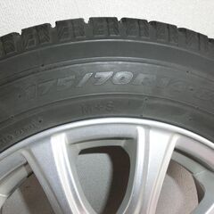 日産ノート用スタッドレスタイヤセット（アルミホイール付き）175/70R14　4本セットの画像