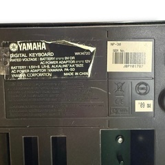 【格安お買い得★】YAMAHA  ヤマハ 電子ピアノ NP-30 76鍵 譜面立て付き◇キーボードの画像