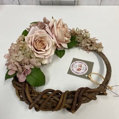 フラワーリース　バラの花　プリザーブドフラワー&アーティフィシャルフラワーの画像