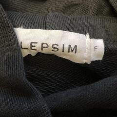 LEPSIM ショートフーディの画像
