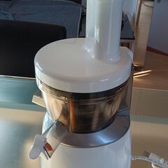 HUROM　　スロージューサー　ヒューロム