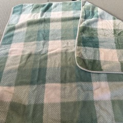 ブランケット緑