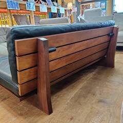 【愛品倶楽部柏店】シギヤマ家具工業 本革アームレス2Pローソファ&オットマン Blena の画像