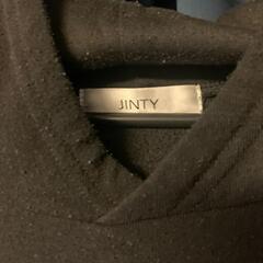 JINTY フード付パーカーの画像