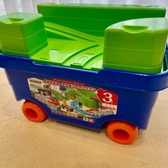 大きなターミナルブロックワゴン