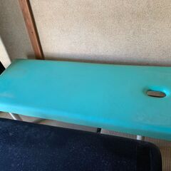 マッサージベッド　エステ　整体　施術ベッドの画像