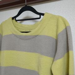 後ろ可愛いニットの画像