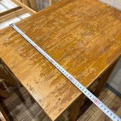⑧テーブル　2個あります。の画像