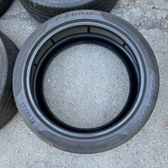 PIRELLI P ZERO 265/40R22
の画像