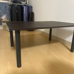 テーブル