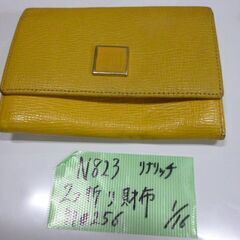N823　ニナリッチ　財布　２つ折り