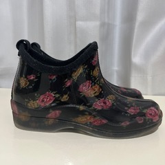 【糸満西崎】1年使用中古　レインシューズ　
レインブーツ　雨靴　Mサイズ　の画像