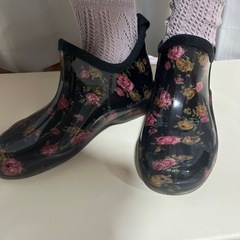 【糸満西崎】1年使用中古　レインシューズ　
レインブーツ　雨靴　Mサイズ　の画像