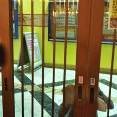 昼間・短時間のお仕事、営業時間前の飲食店の清掃をお願いいたします！日数・時間応相談！！の画像