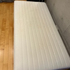 無印良品　シングルベッド　シーツ　布団　クッション付きの画像