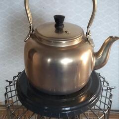 アルマイト　やかん　10リットルと4リットル　　アルミやかん　ケトル　石油ストーブ　薪ストーブに、の画像