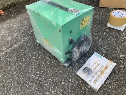 変圧器　アップダウントランス　MF-2000E