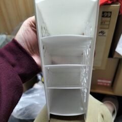 ペン立てや小物入れなどにいかがでしょうか?ダイソーの画像