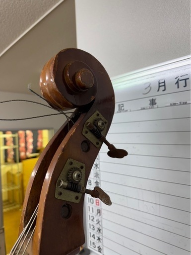 コントラバス